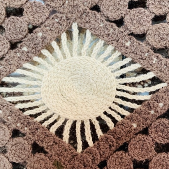 NWT Know.One.Cares Crochet Tank Top - Picture 6 of 8